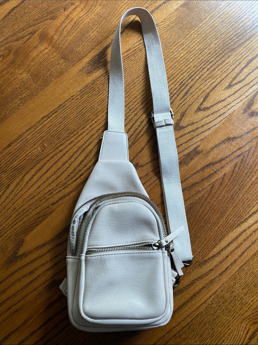 Antik Kraft Ivory/Cream Crossbody Sling Bag